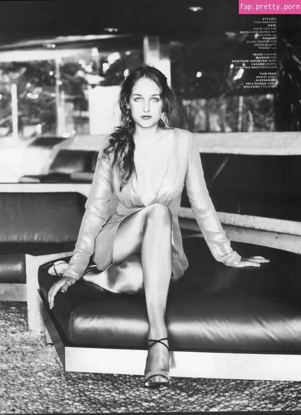 Leelee Sobieski - Photo #08