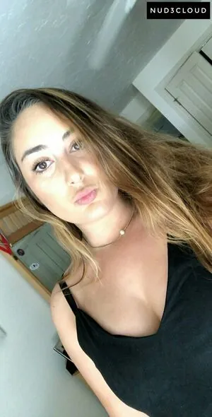 Leila Saltzman