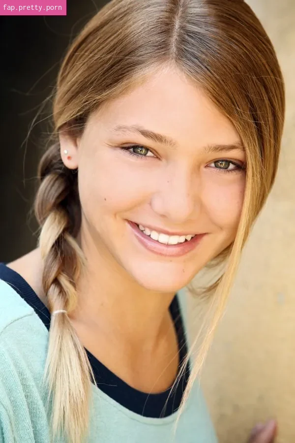 Lili Sepe - Photo #01