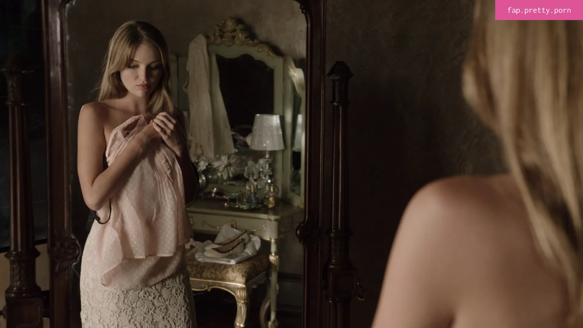 Lili Simmons - Photo #61