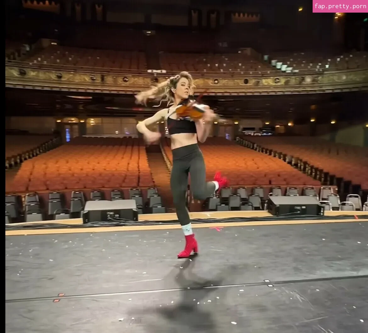 Lindsey Stirling - Photo #18