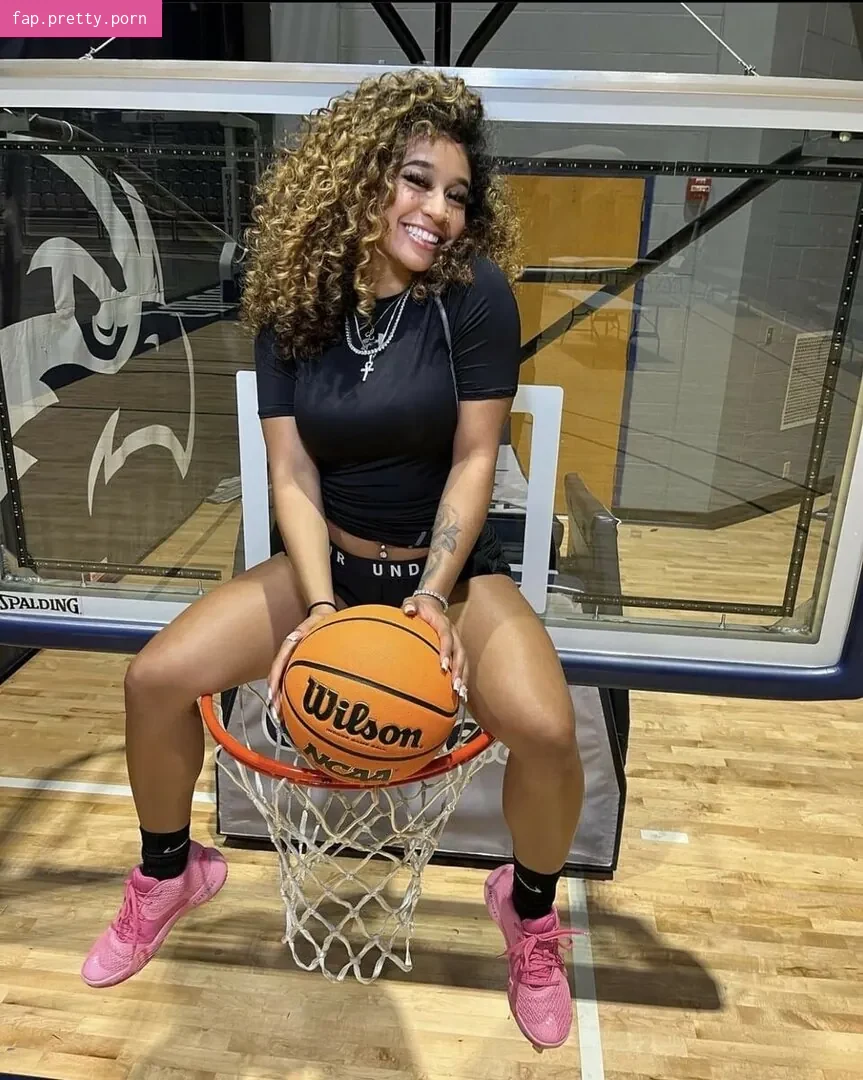 Lyric Swann - Photo #06