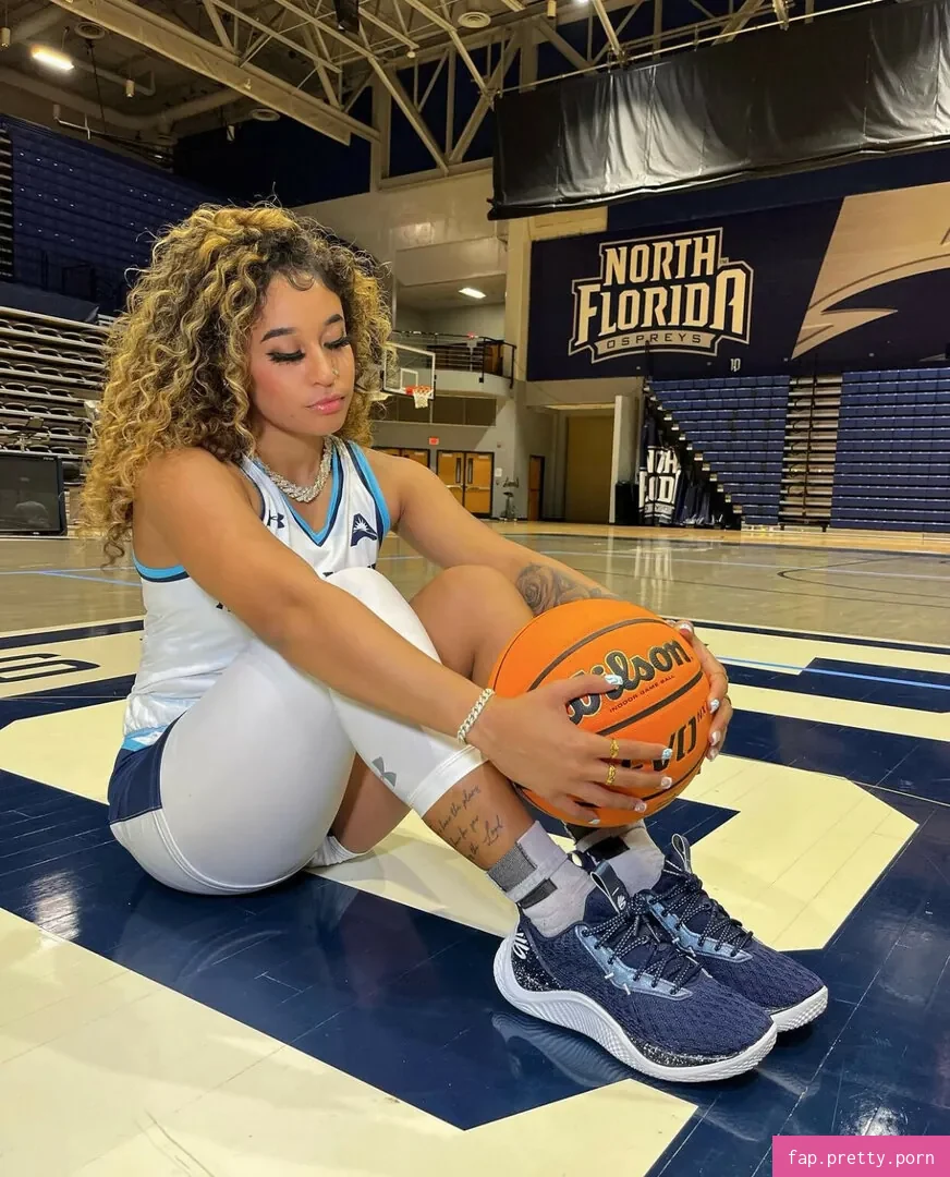 Lyric Swann - Photo #12