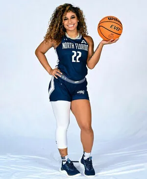 Lyric Swann