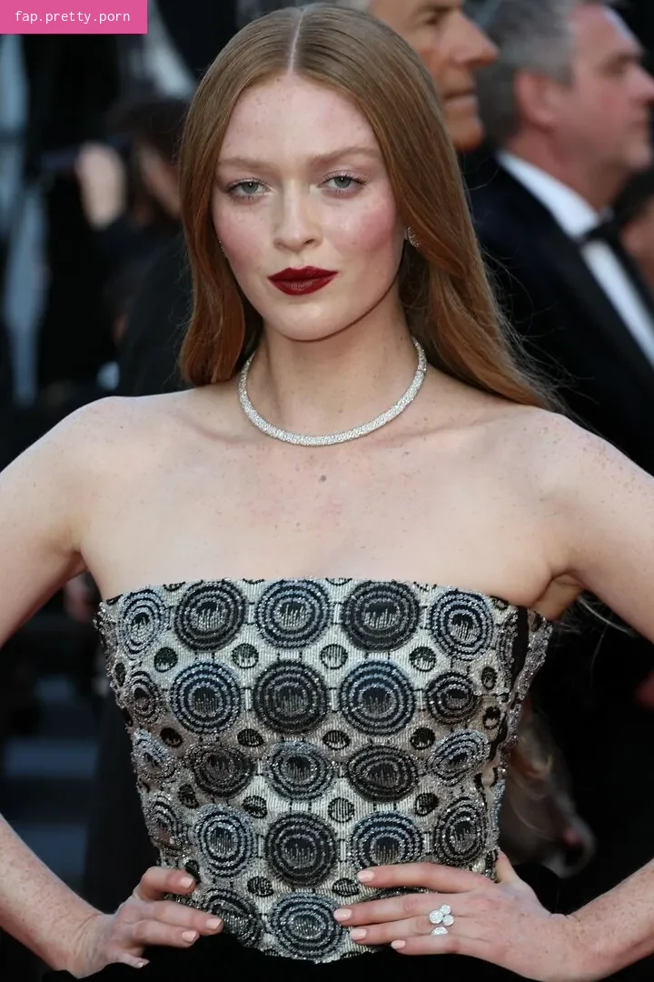 Larsen Thompson - Photo #44