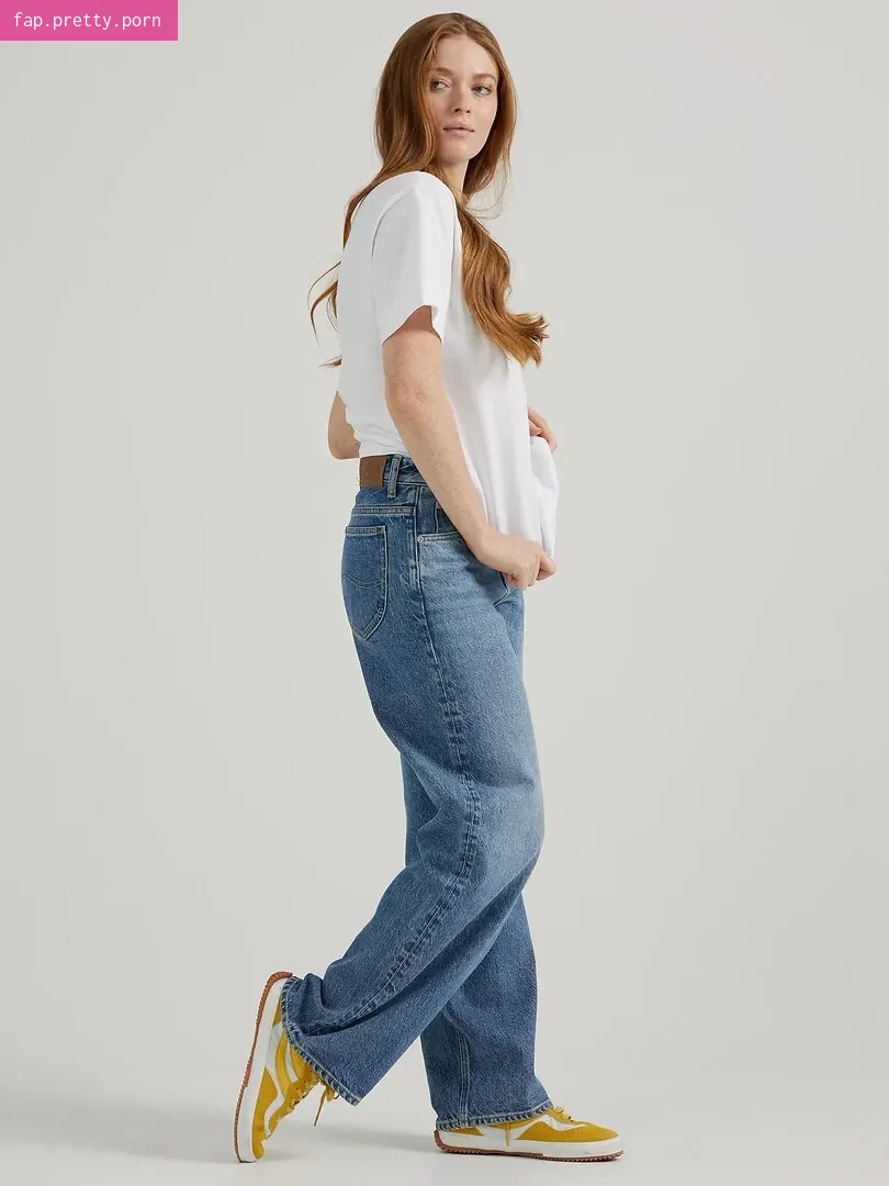 Larsen Thompson - Photo #62
