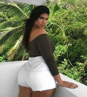 Latecia Thomas