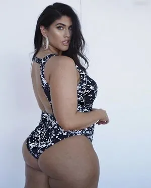 Latecia Thomas