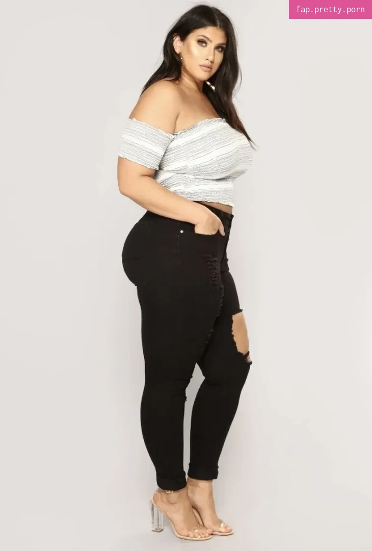 Latecia Thomas - Photo #51