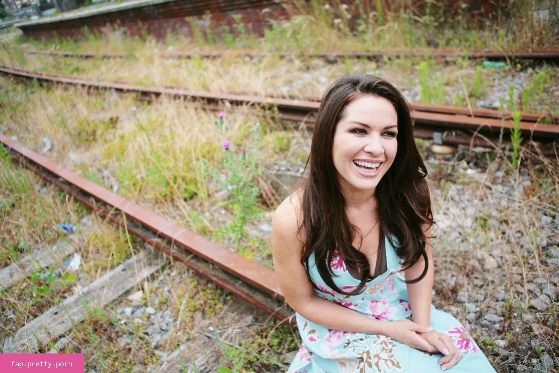 Local TV Presenters - Photo #37