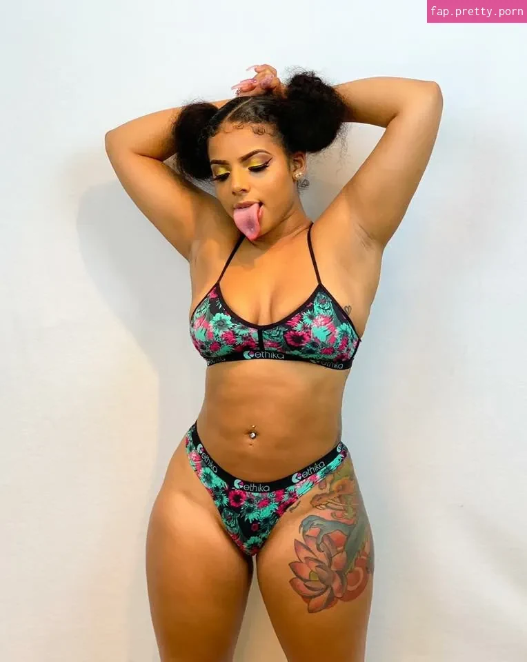Long Tongue Fetish - Photo #30