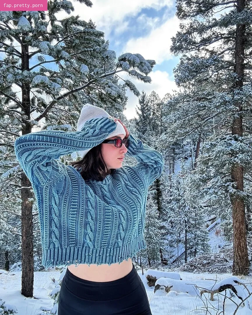Lauren Urasek - Photo #14