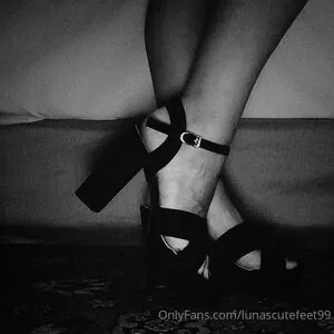 lunascutefeet99