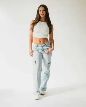 Lauren Van Velzen