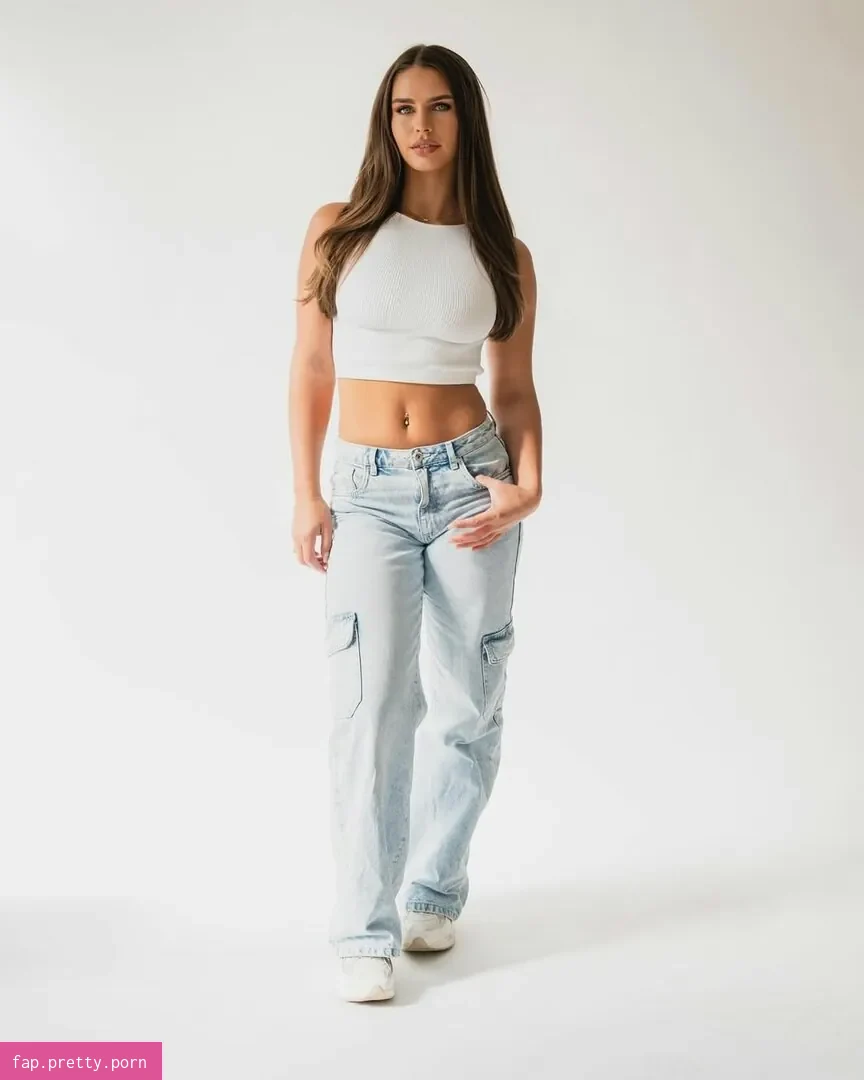 Lauren Van Velzen - Photo #58