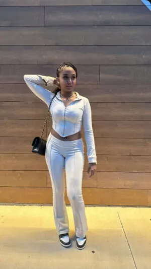 Lexi Vee
