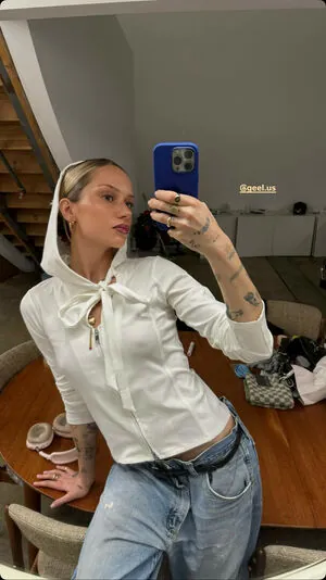 Lindsay Vrckovnik Linmick