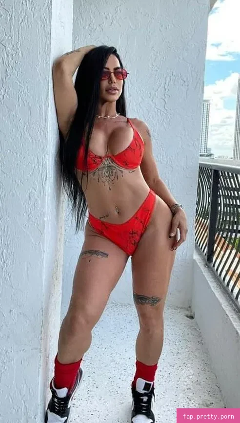 Lis Vega - Photo #00