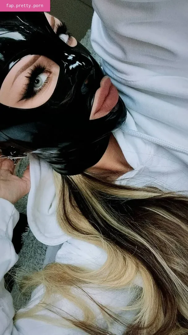 lita.viara/latex.lita - Photo #13