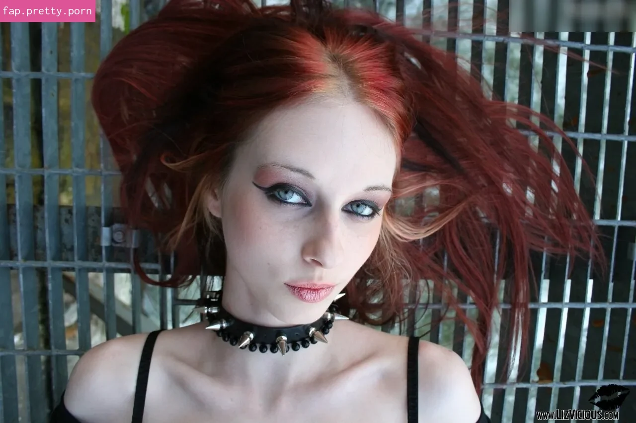 Liz Vicious - Photo #76