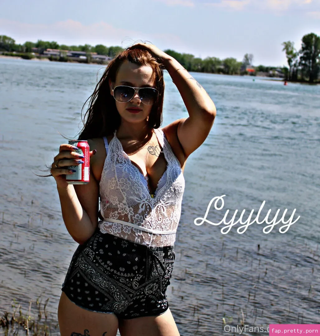 lyylyy - Photo #06