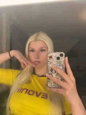 Laura.z57