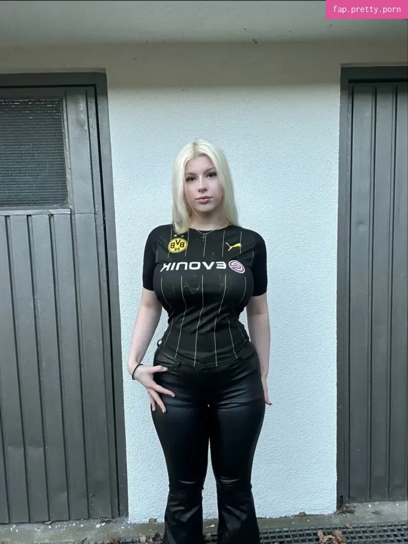 Laura.z57 - Photo #69