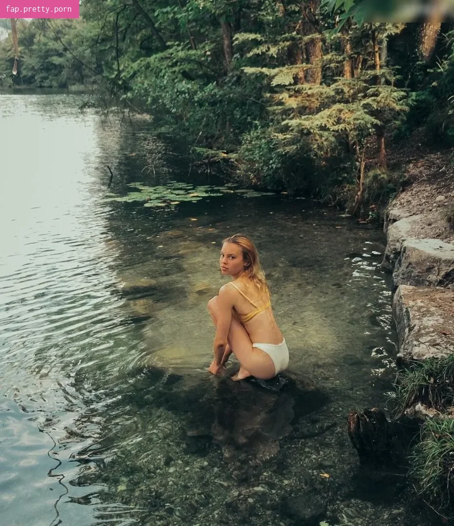 Lea Zoe Voss - Photo #20