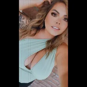 Lilly Zamora