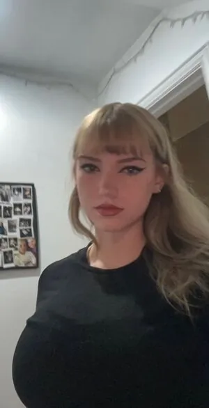 Mikahhlynn