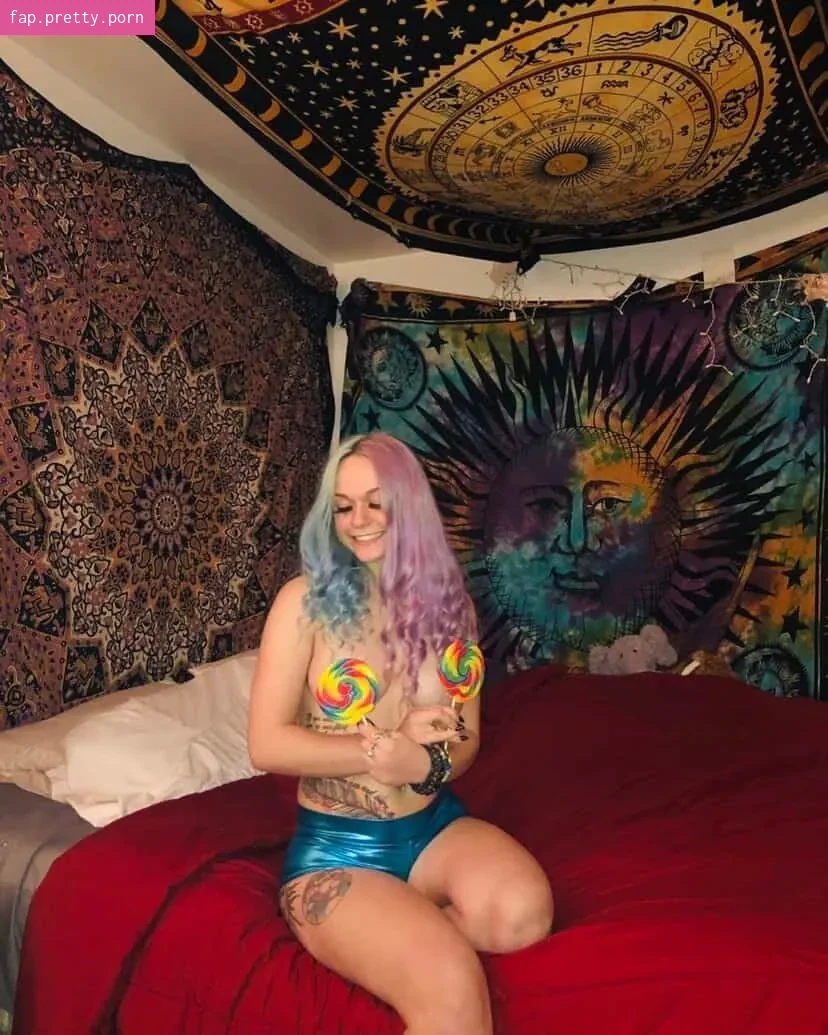 megsnotdead - Photo #43