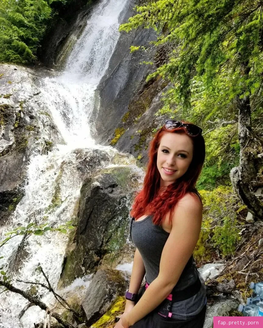 Madison Agnew - Photo #01