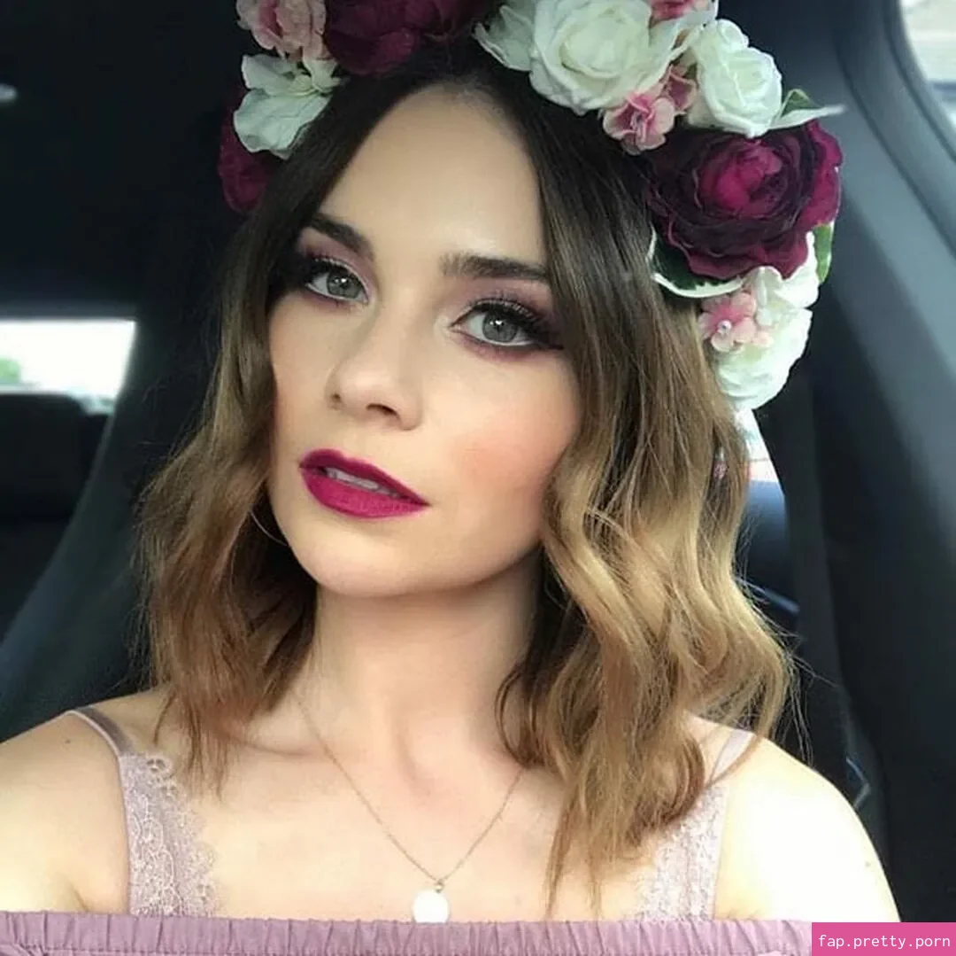 Mairéad Carlin - Photo #01