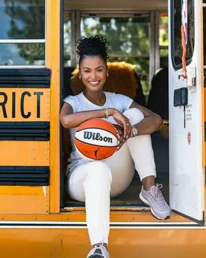 Malika Andrews
