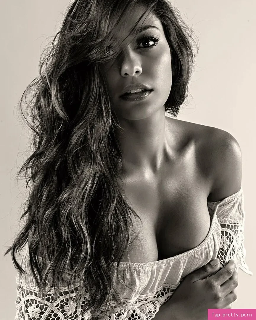 Manuela Arbelaez - Photo #13