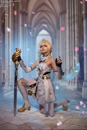 Mari_Aisu