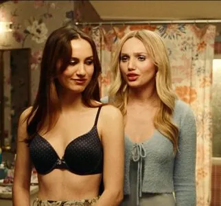Maude Apatow