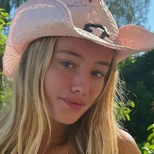 mayagjulian