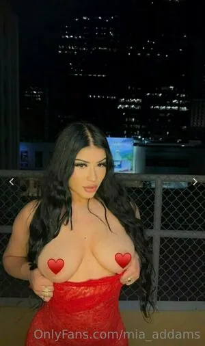 mia_addams