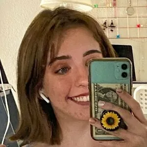 Mia_applez