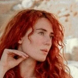 Madeleine Baldachino