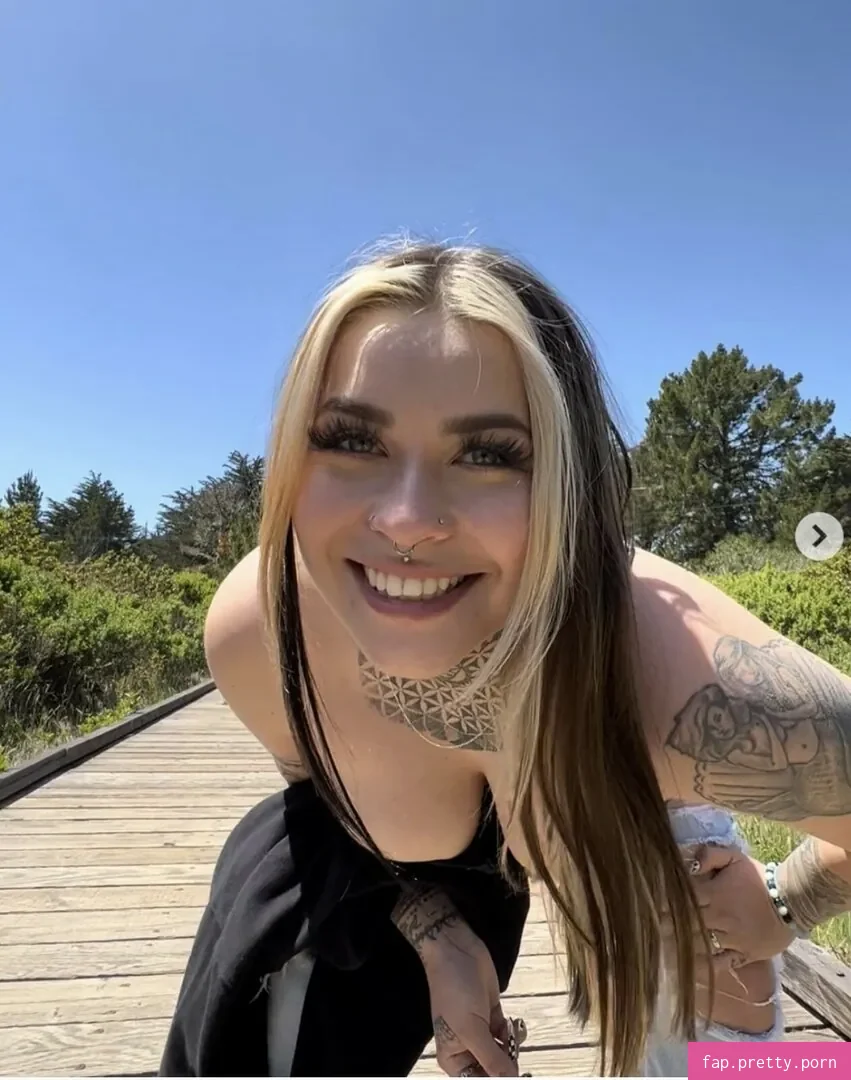 Madison Banks - Photo #04