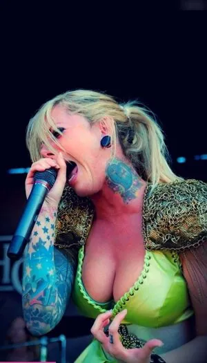 Maria Brink
