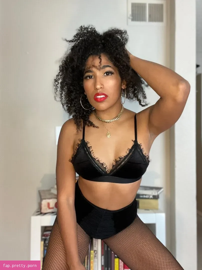 Marti Belle - Photo #14