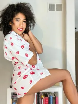 Marti Belle
