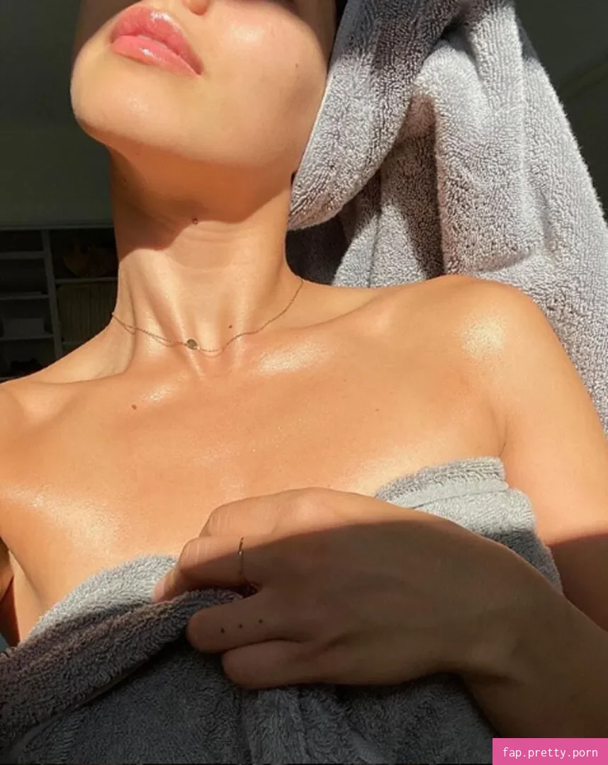 Megan Batoon - Photo #29