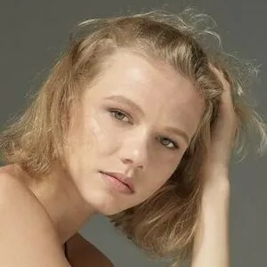 Meri Blond
