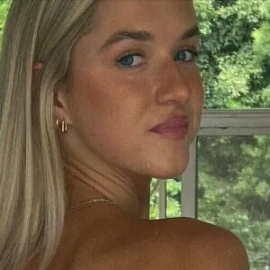 Mia Bowman