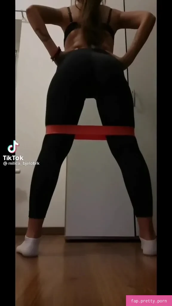Milica Bjelobrk - Photo #01