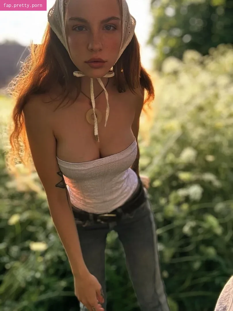 Milk_Baddie - Photo #04
